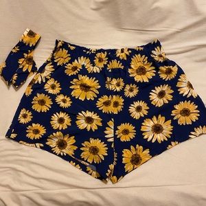 SHEIN Sunflower Paper bag Shorts with Belt